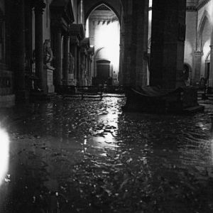 Santa Croce, interno, navata destra dopo l'alluvione, Firenze, Gabinetto Fotografico delle Gallerie degli Uffizi